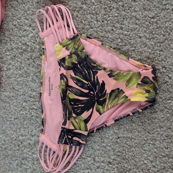 DONATED - Picture 2 of 10